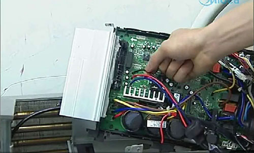 柳河美的空调电话是多少